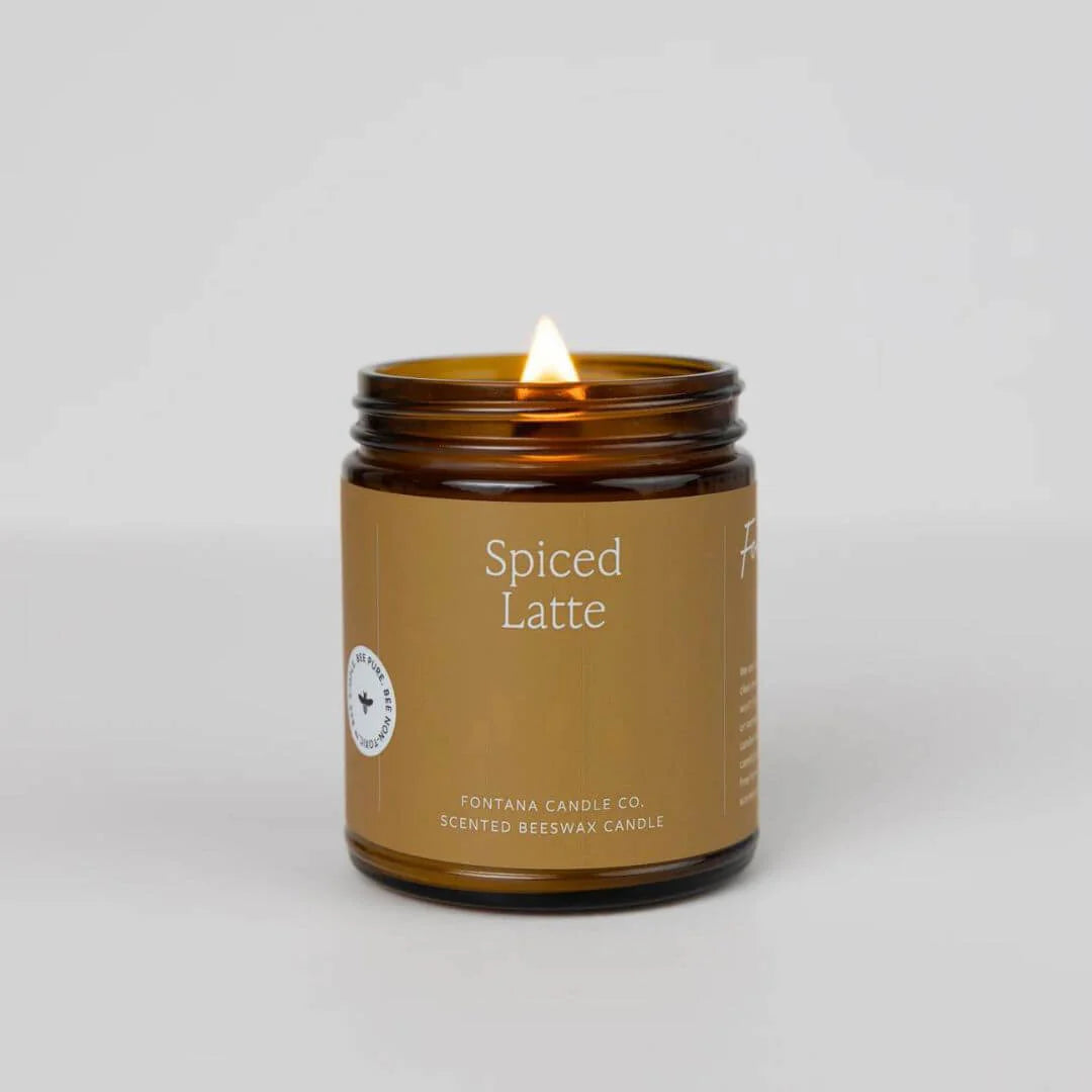 spiced latte candle from different angle